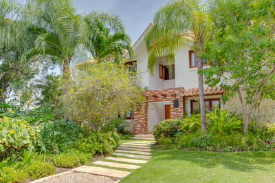 Luxury Villa Photo #45