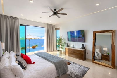 Luxury Villa Photo #59