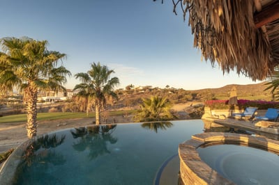 Luxury Villa Photo #8
