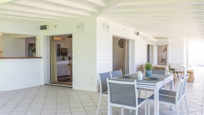 Luxury Villa Photo #10