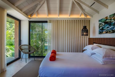 Luxury Villa Photo #39