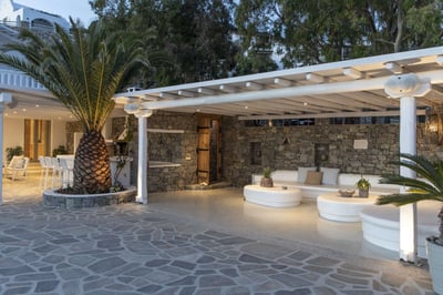 Luxury Villa Photo #23