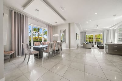 Luxury Villa Photo #17