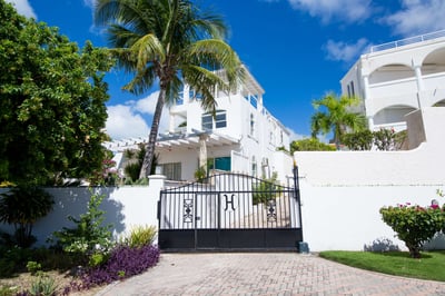 Luxury Villa Photo #4