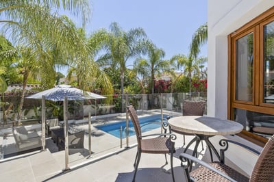 Luxury Villa Photo #4