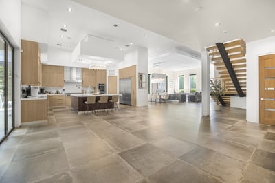 Luxury Villa Photo #41