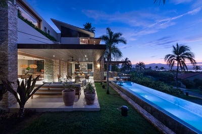 Luxury Villa Photo #7
