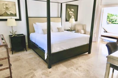 Luxury Villa Photo #9