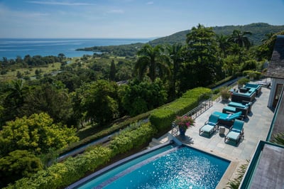 Luxury Villa Photo #4