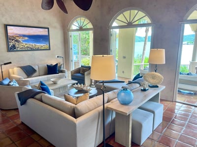 Luxury Villa Photo #25