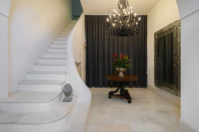Luxury Villa Photo #33