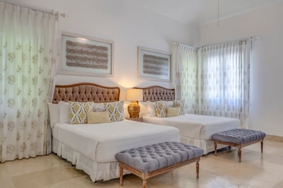 Luxury Villa Photo #21
