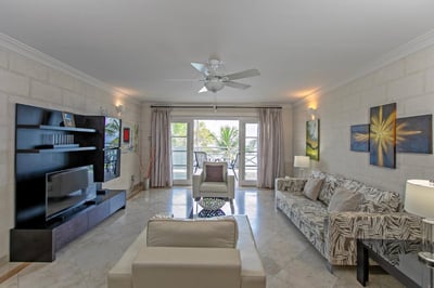Luxury Villa Photo #4