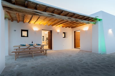 Luxury Villa Photo #7