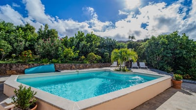 Luxury Villa Photo #4