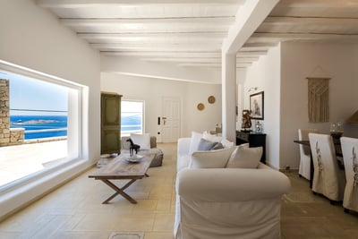 Luxury Villa Photo #23