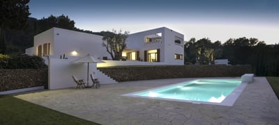 Luxury Villa Photo #2