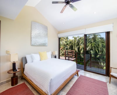 Luxury Villa Photo #31