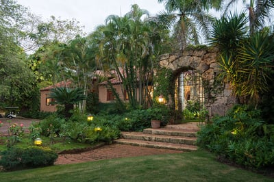 Luxury Villa Photo #11