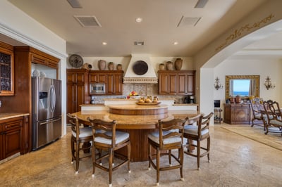Luxury Villa Photo #15