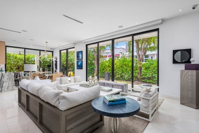 Luxury Villa Photo #19