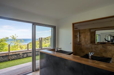 Luxury Villa Photo #18