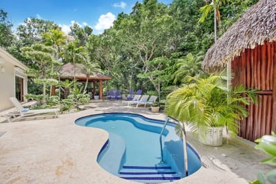 Luxury Villa Photo #6