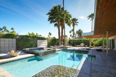 Luxury Villa Photo #6