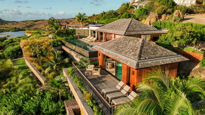 Luxury Villa Photo #3
