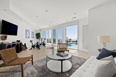 Luxury Villa Photo #36