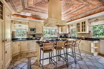 Luxury Villa Photo #22