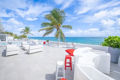 Luxury Villa Photo #4