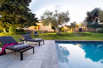 Luxury Villa Photo #2
