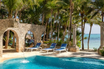 Luxury Villa Photo #6