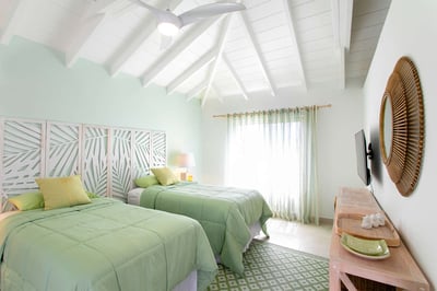 Luxury Villa Photo #21