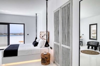 Luxury Villa Photo #23
