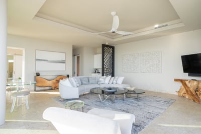 Luxury Villa Photo #9