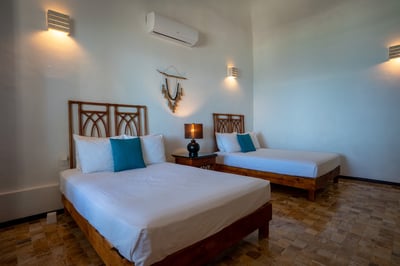 Luxury Villa Photo #51