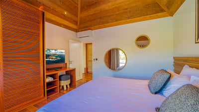Luxury Villa Photo #42