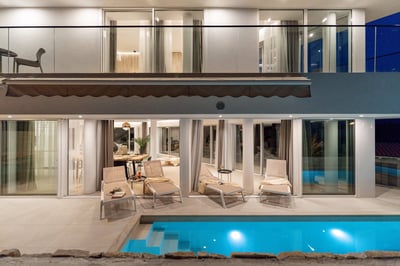Luxury Villa Photo #13