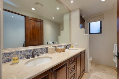 Luxury Villa Photo #48