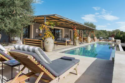 Luxury Villa Photo #8
