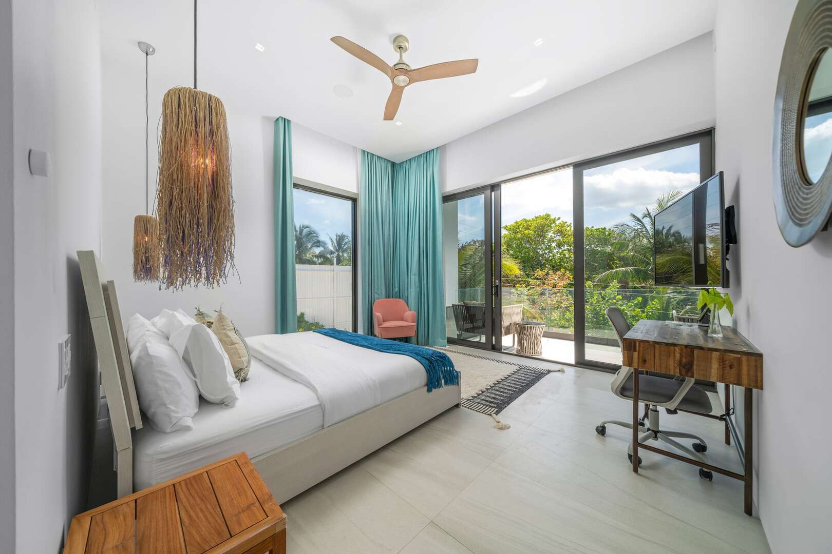 Modern House | Harbour Island, Bahamas