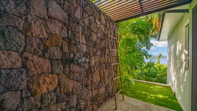 Luxury Villa Photo #25