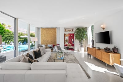 Luxury Villa Photo #29