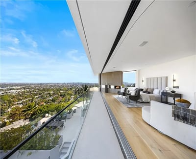 Luxury Villa Photo #43