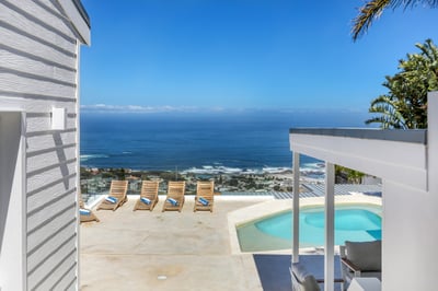Luxury Villa Photo #17