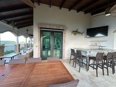Luxury Villa Photo #12