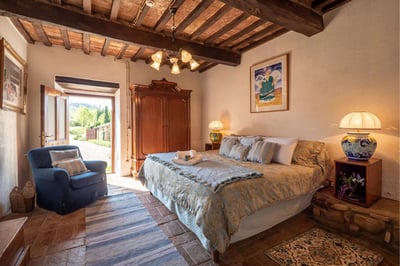 Luxury Villa Photo #30