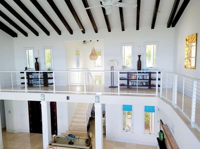 Luxury Villa Photo #15